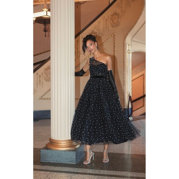 NWT Mac Duggal Black One Shoulder Pearl Beaded Tulle Velvet Midi Ballgown Size 8 - Picture 2 of 15